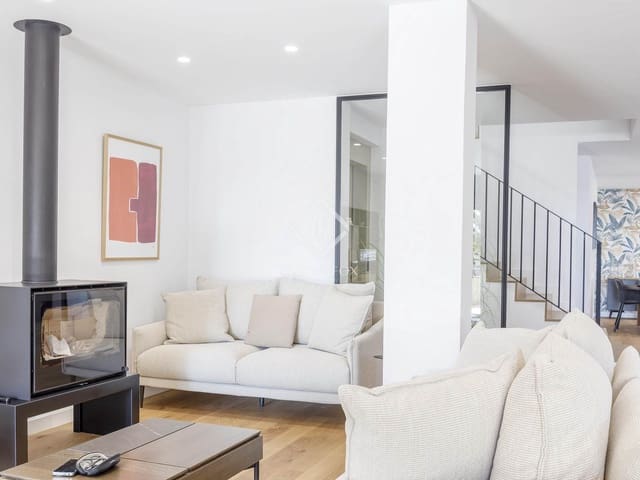 4 bedroom Villa for sale in Canet d'En Berenguer with pool garage - € 995,000 (Ref: 8970898)