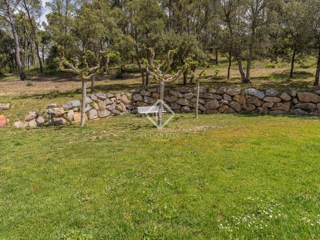 6 bedroom Finca/Country House for sale in Sant Antoni de Calonge, Calonge i Sant Antoni with garage - € 2,400,000 (Ref: 8971123)