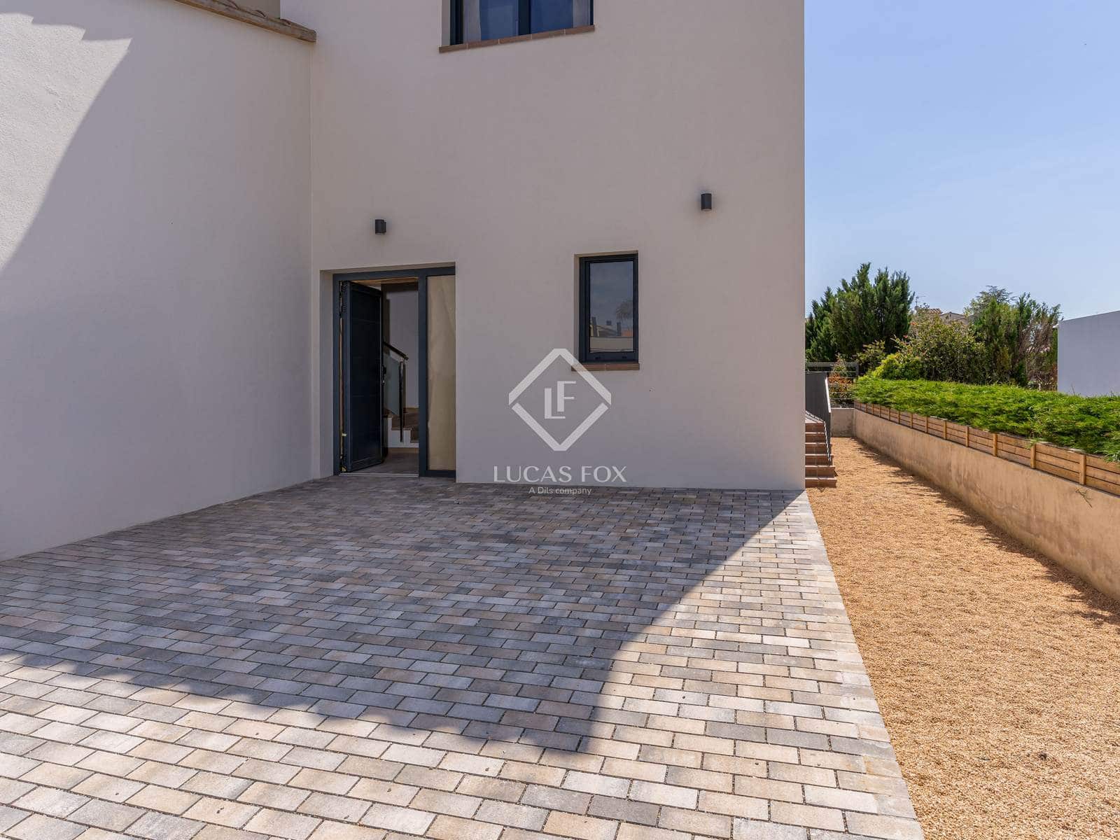 4 soverom Villa til salgs i Sant Antoni de Calonge med svømmebasseng garasje - € 795 000 (Ref: 8971124)