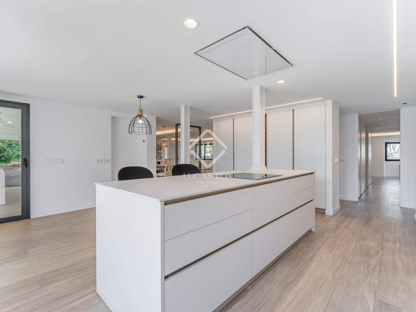 5 soveværelse Villa til salg i Pozuelo de Alarcon med swimmingpool garage - € 2.625.000 (Ref: 8971127)