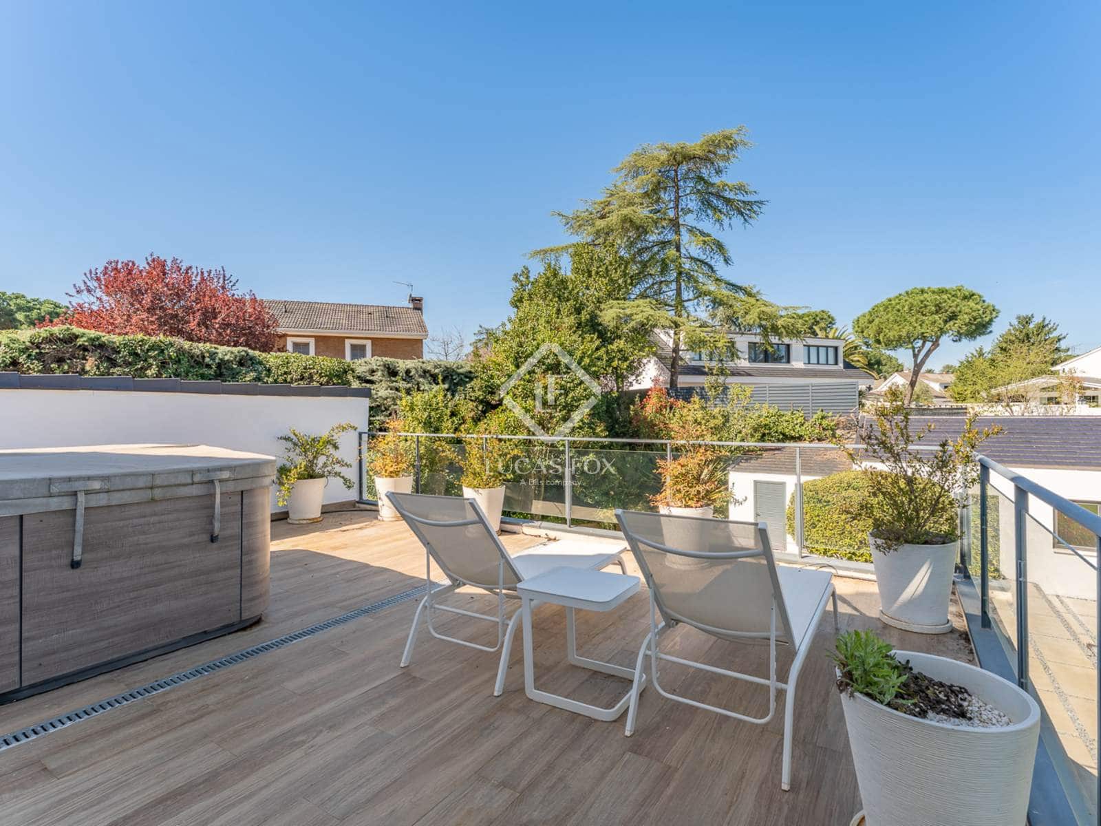 5 soveværelse Villa til salg i Pozuelo de Alarcon med swimmingpool garage - € 2.625.000 (Ref: 8971127)