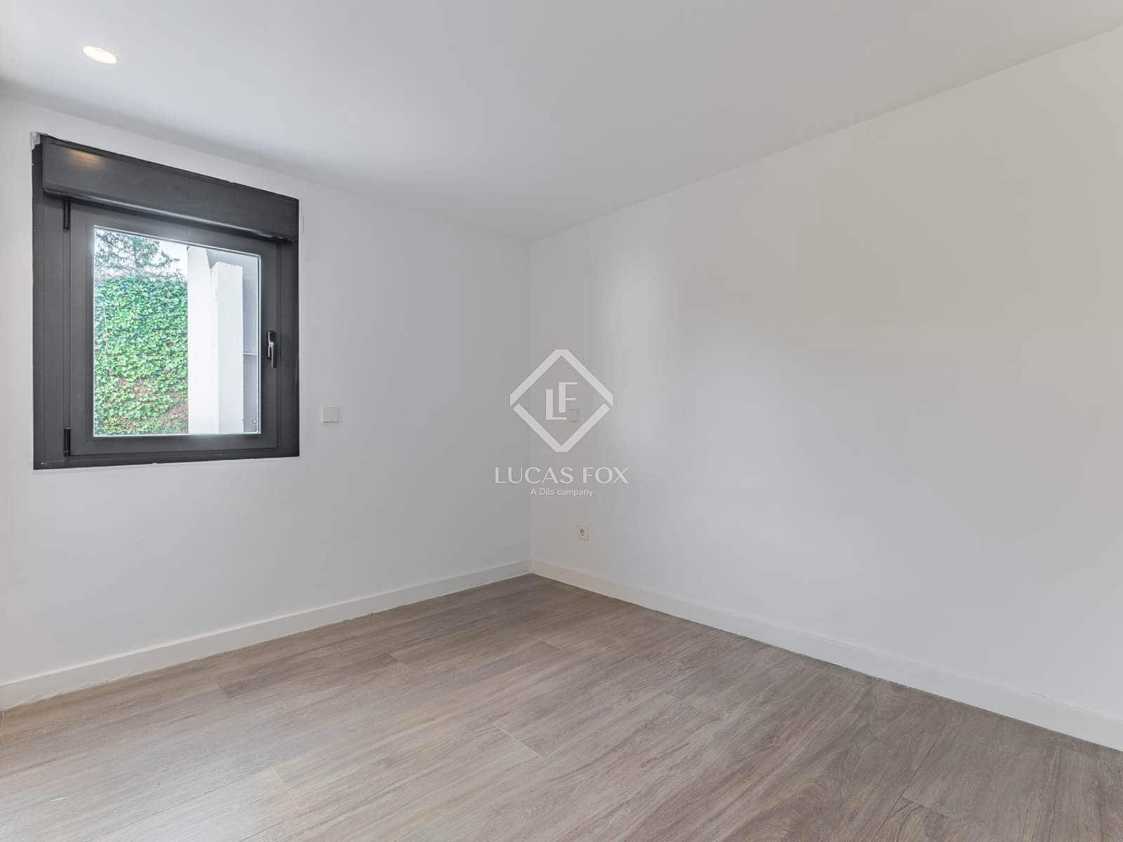 5 soveværelse Villa til salg i Pozuelo de Alarcon med swimmingpool garage - € 2.625.000 (Ref: 8971127)