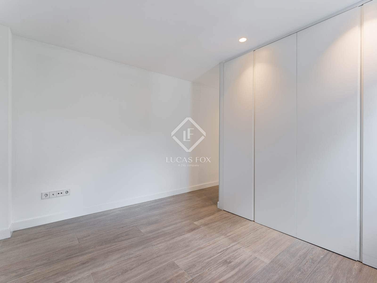 5 soveværelse Villa til salg i Pozuelo de Alarcon med swimmingpool garage - € 2.625.000 (Ref: 8971127)