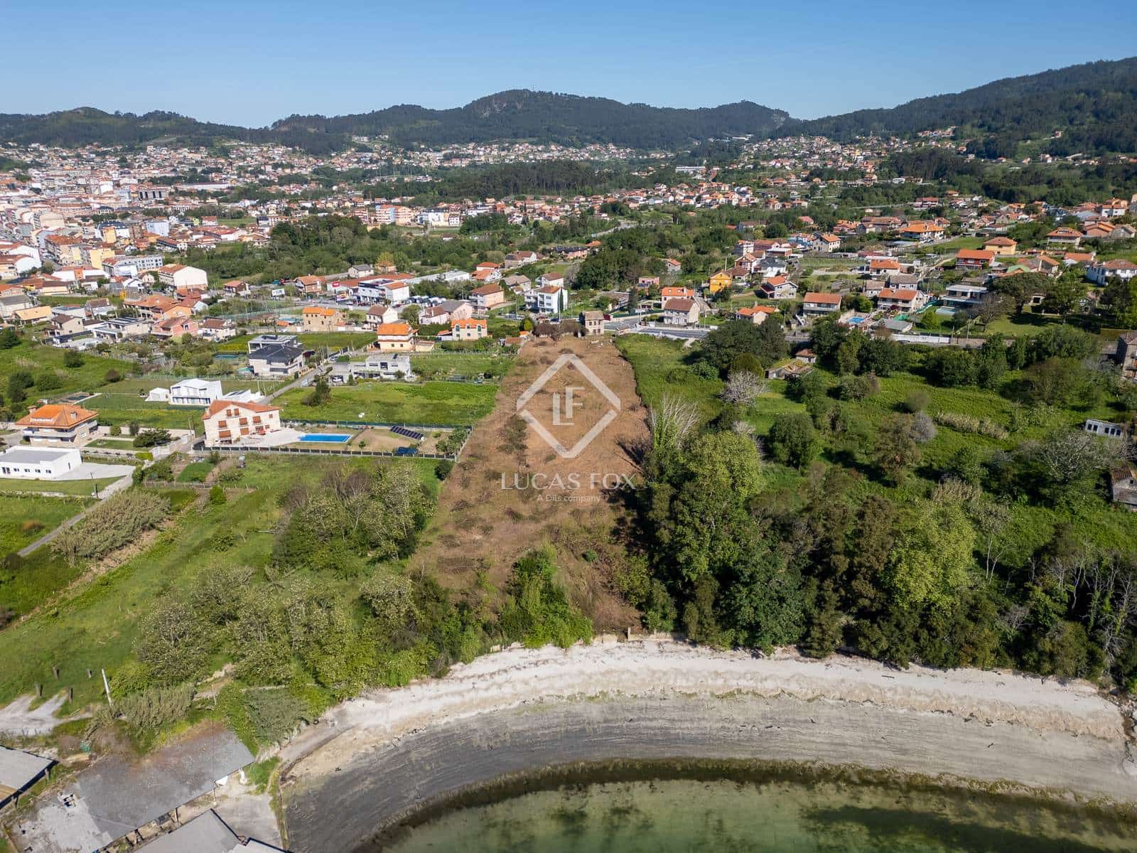 1 bedroom Finca/Country House for sale in Cangas - € 1,800,000 (Ref: 8971130)
