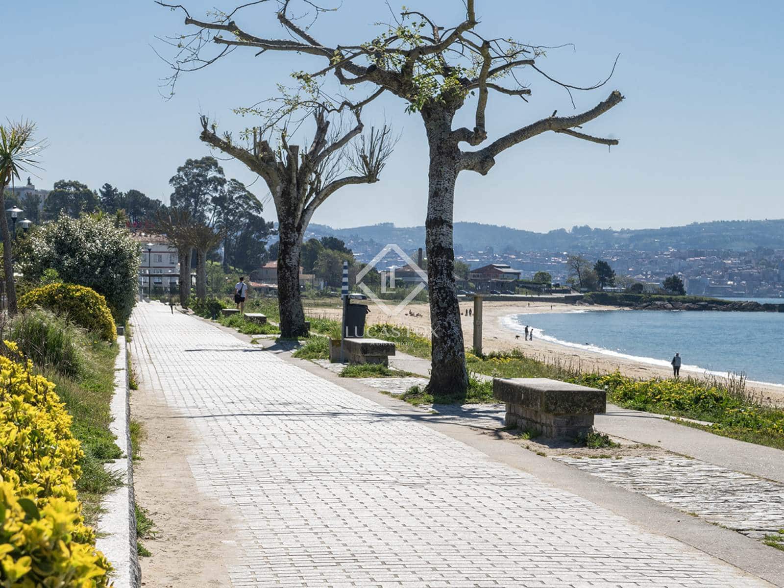 1 bedroom Finca/Country House for sale in Cangas - € 1,800,000 (Ref: 8971130)