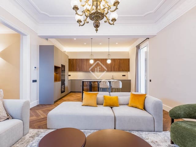 3 quarto Apartamento para venda em Barcelona cidade - 1 780 000 € (Ref: 8973947)