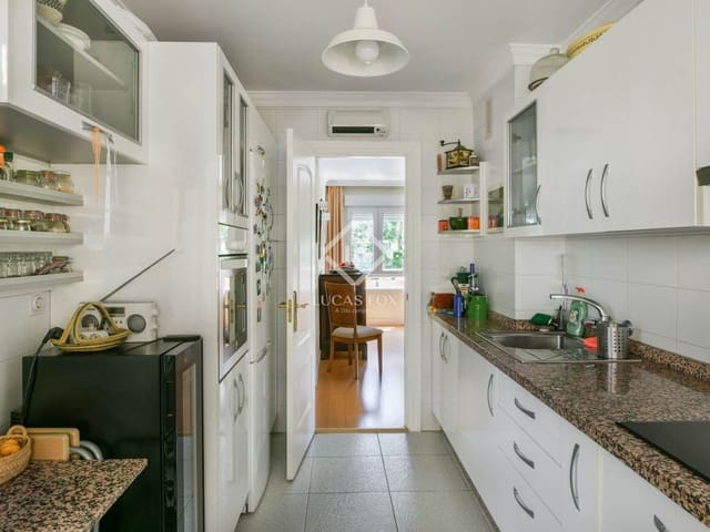 2 slaapkamer Appartement te koop in Málaga stad met garage - € 529.000 (Ref: 8977111)