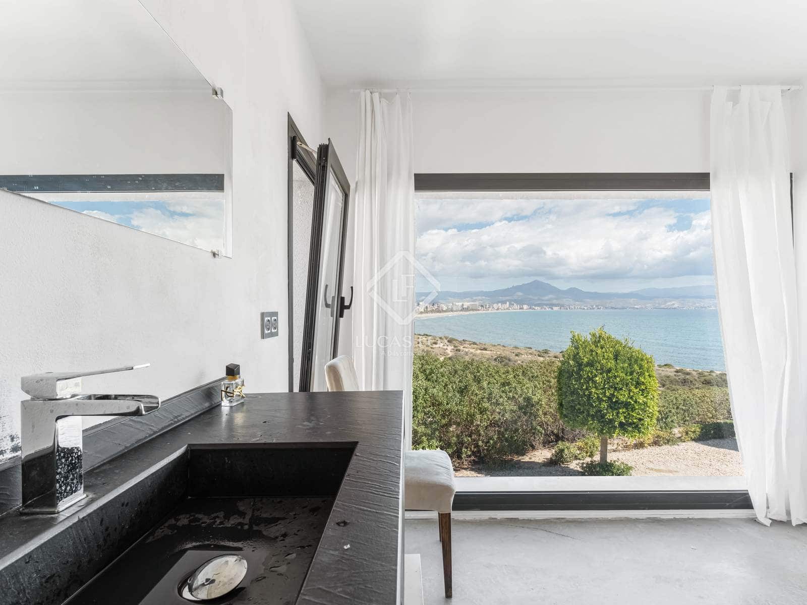 Chalet de 3 habitaciones en Alicante / Alacant ciudad en venta - 1.350.000 € (Ref: 8977684)