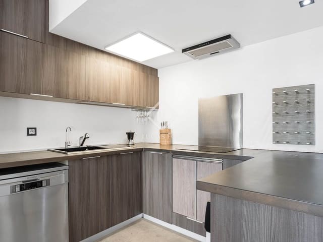 Chalet de 3 habitaciones en Alicante / Alacant ciudad en venta - 1.350.000 € (Ref: 8977684)