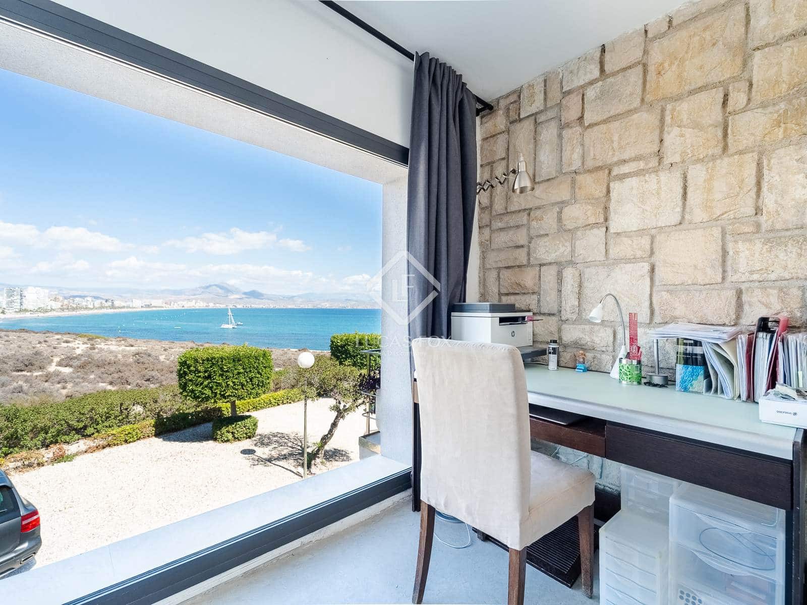 Chalet de 3 habitaciones en Alicante / Alacant ciudad en venta - 1.350.000 € (Ref: 8977684)