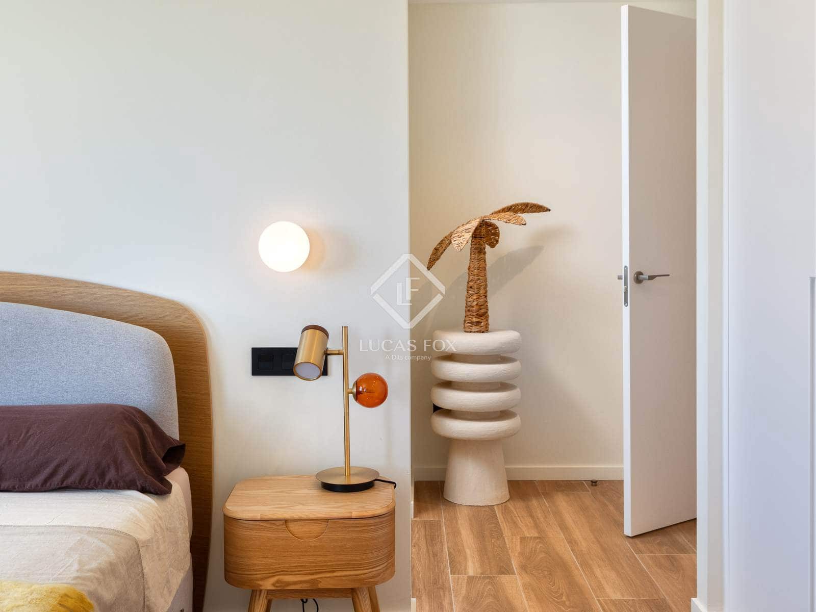 4 soveværelse Villa til salg i Empuriabrava med swimmingpool garage - € 1.450.000 (Ref: 8981411)