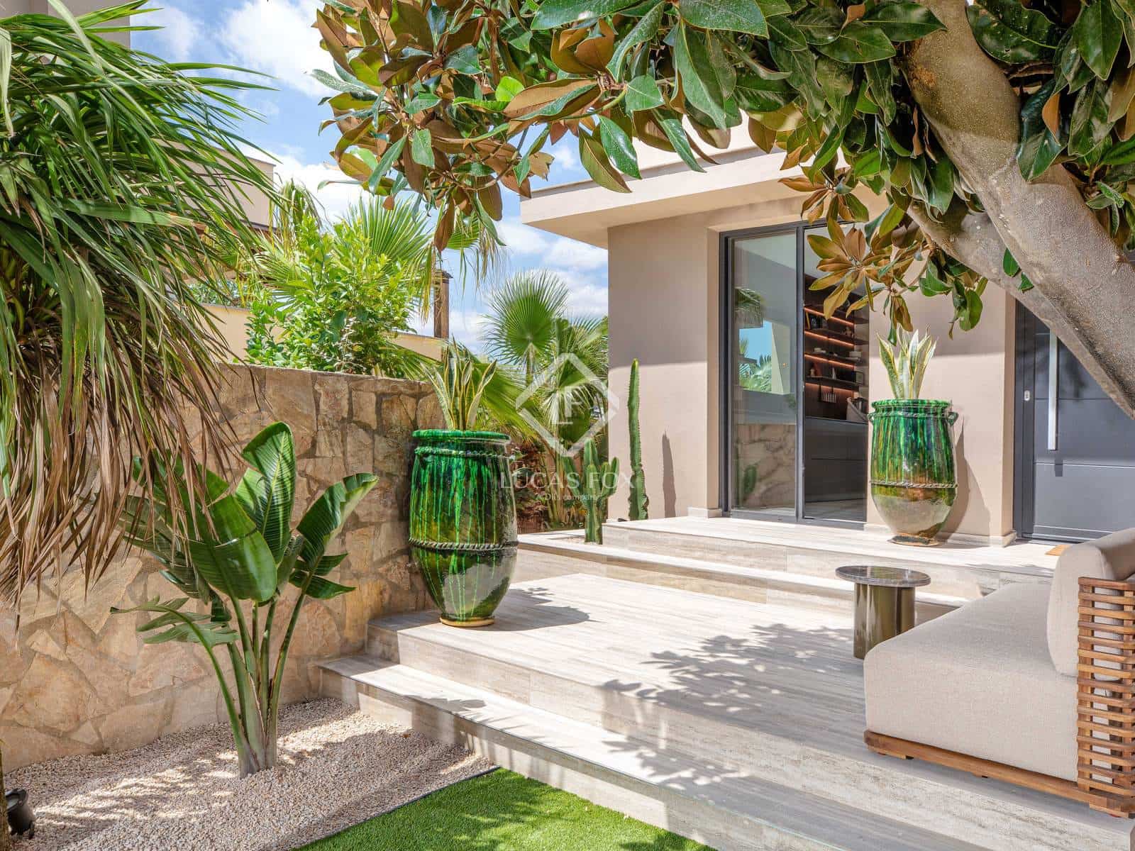 4 soveværelse Villa til salg i Empuriabrava med swimmingpool garage - € 1.450.000 (Ref: 8981411)