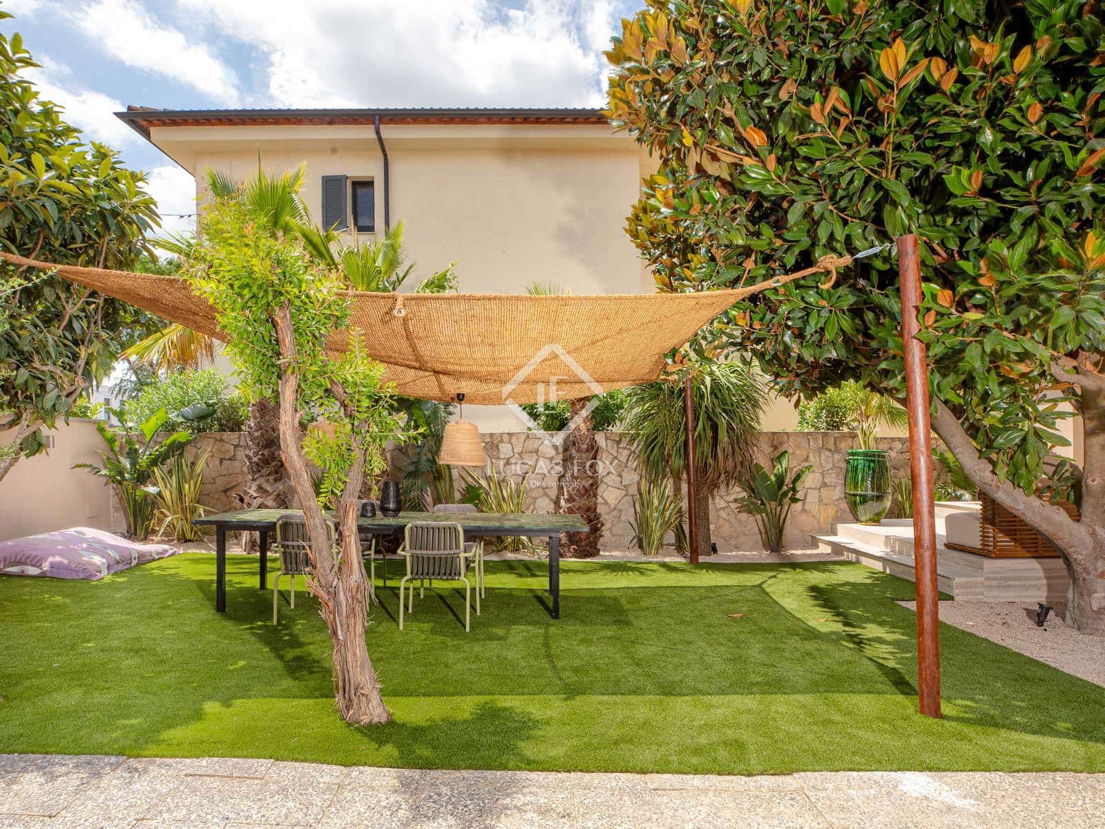 4 soveværelse Villa til salg i Empuriabrava med swimmingpool garage - € 1.450.000 (Ref: 8981411)