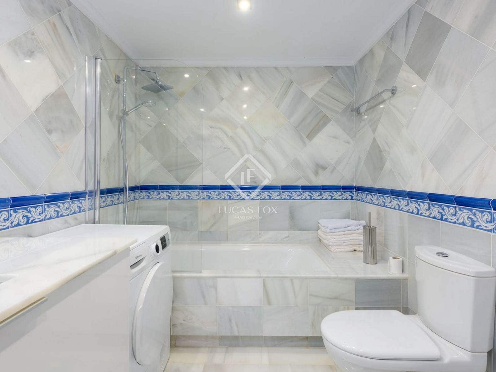 2 bedroom Apartment for sale in Benahavis with pool garage - € 740,000 (Ref: 8981413)