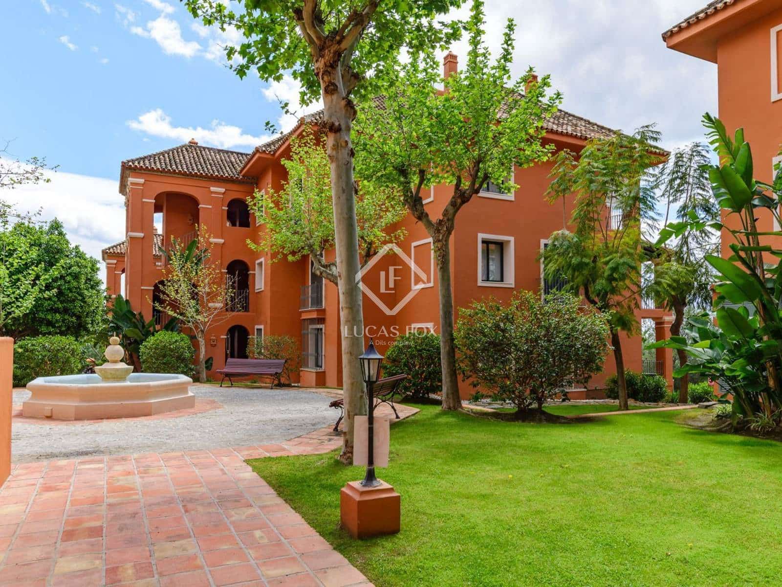 2 bedroom Apartment for sale in Benahavis with pool garage - € 740,000 (Ref: 8981413)