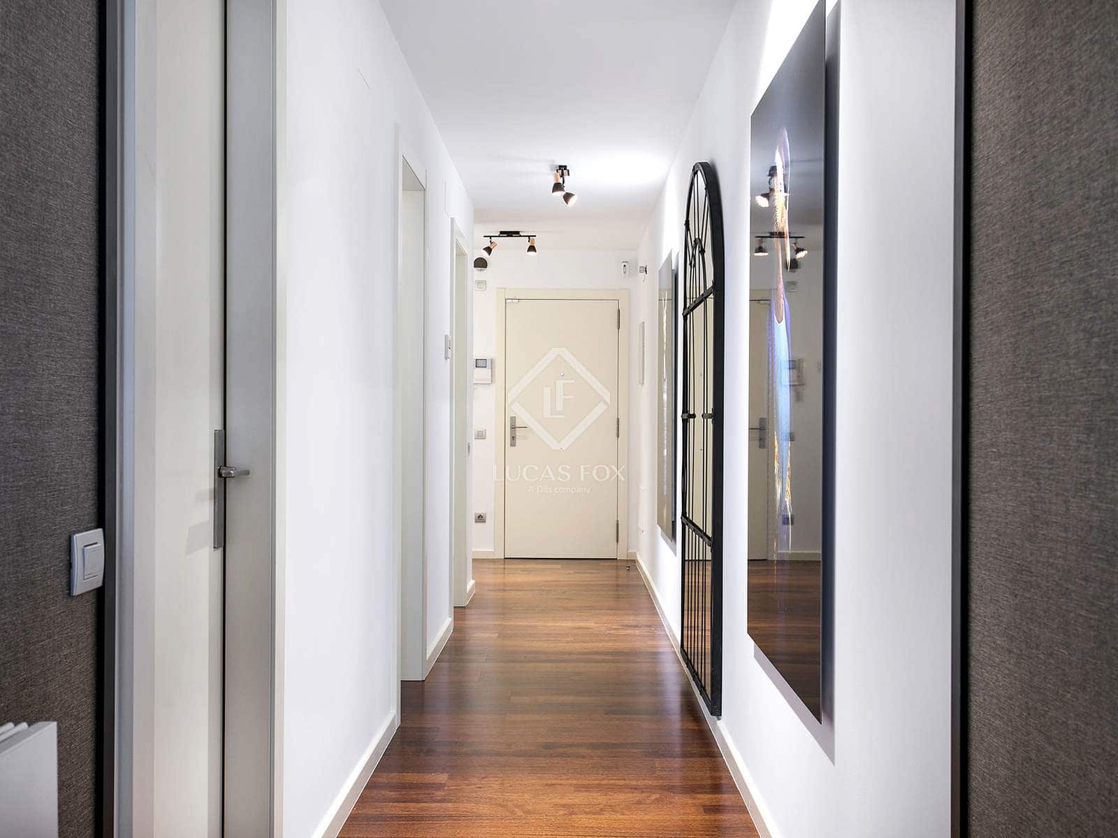 3 bedroom Apartment for sale in Barcelona city with pool - € 990,000 (Ref: 8981415)