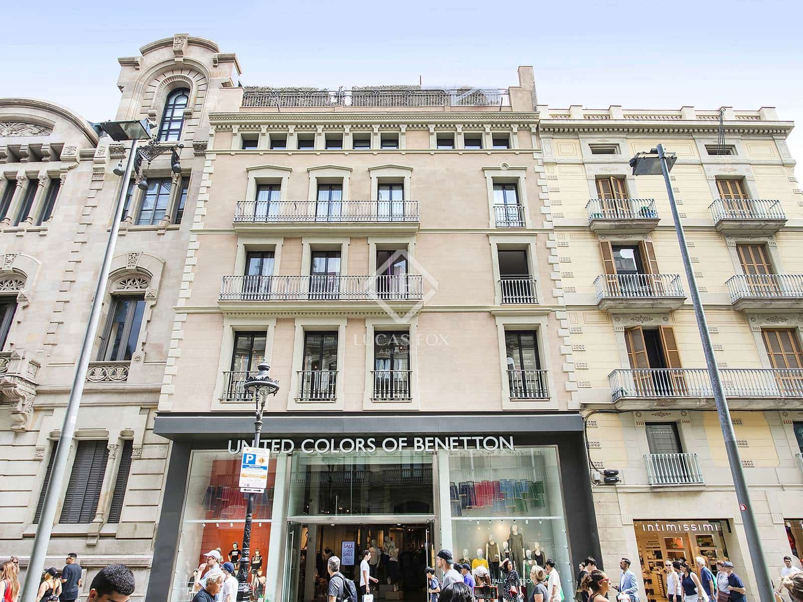 3 bedroom Apartment for sale in Barcelona city with pool - € 990,000 (Ref: 8981415)