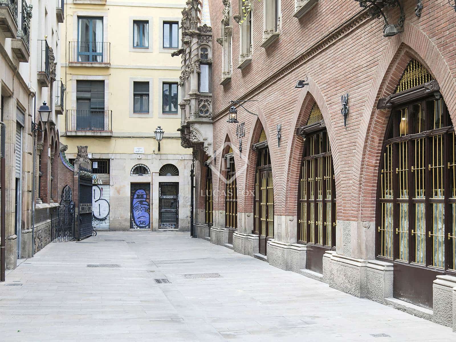 3 bedroom Apartment for sale in Barcelona city with pool - € 990,000 (Ref: 8981415)