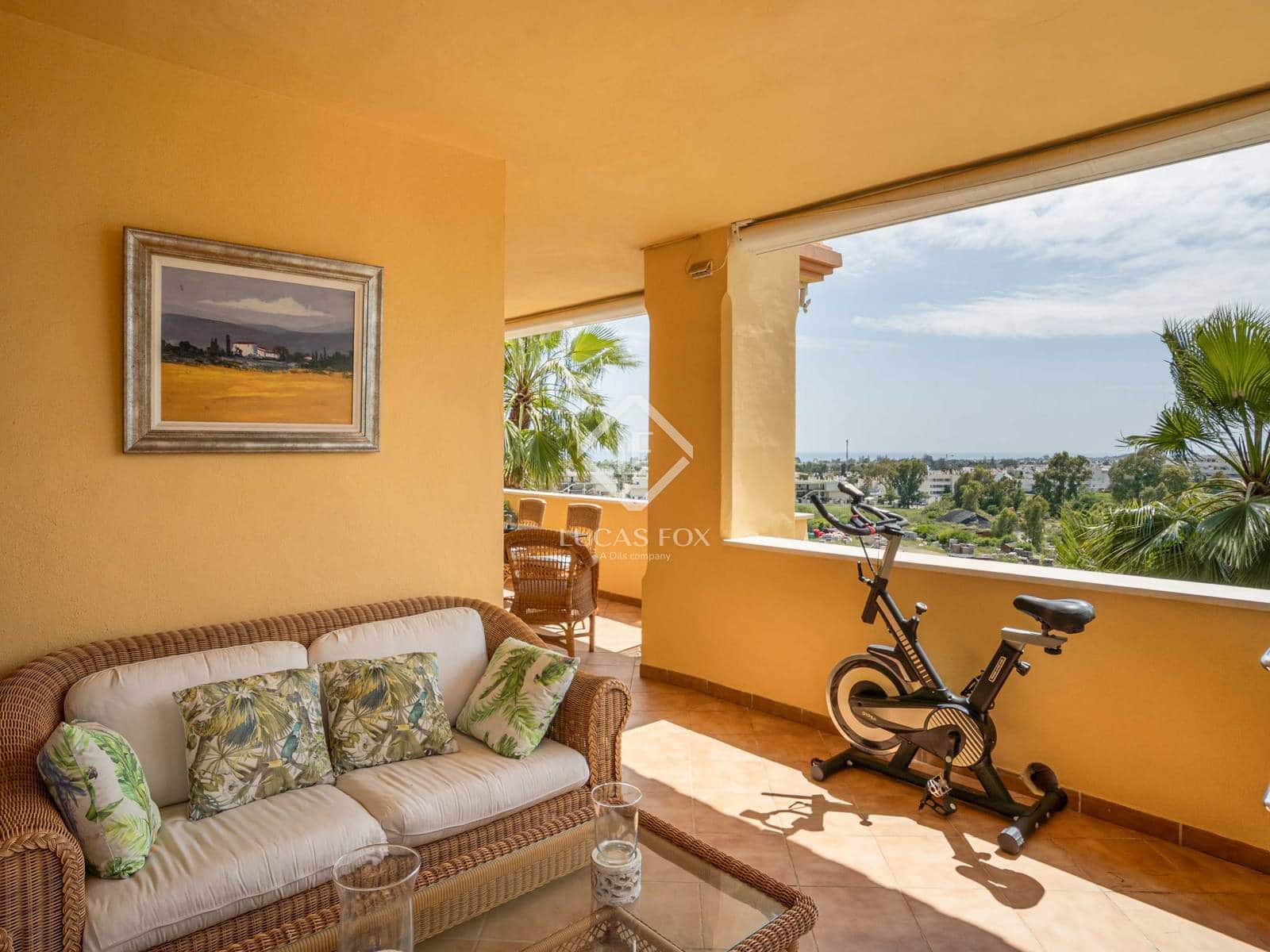 Apartamento de 3 habitaciones en Nueva Andalucia en venta con piscina - 995.000 € (Ref: 8981416)