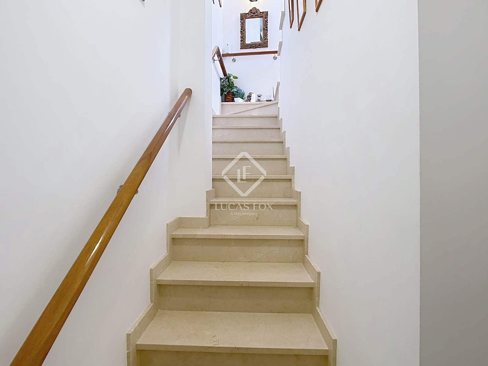 3 bedroom Penthouse for sale in Ciutadella de Menorca with garage - € 450,000 (Ref: 8981690)