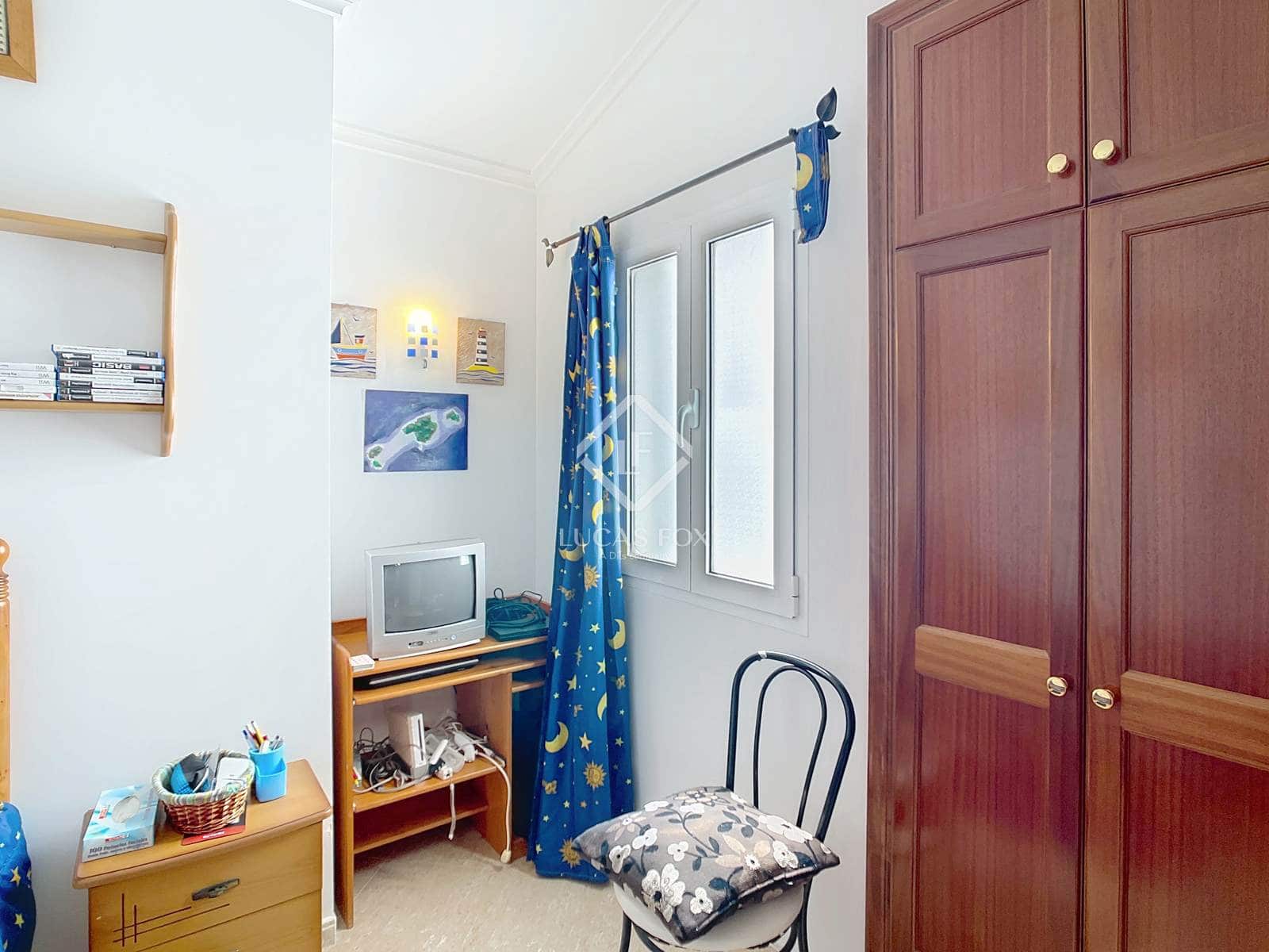 3 bedroom Penthouse for sale in Ciutadella de Menorca with garage - € 450,000 (Ref: 8981690)