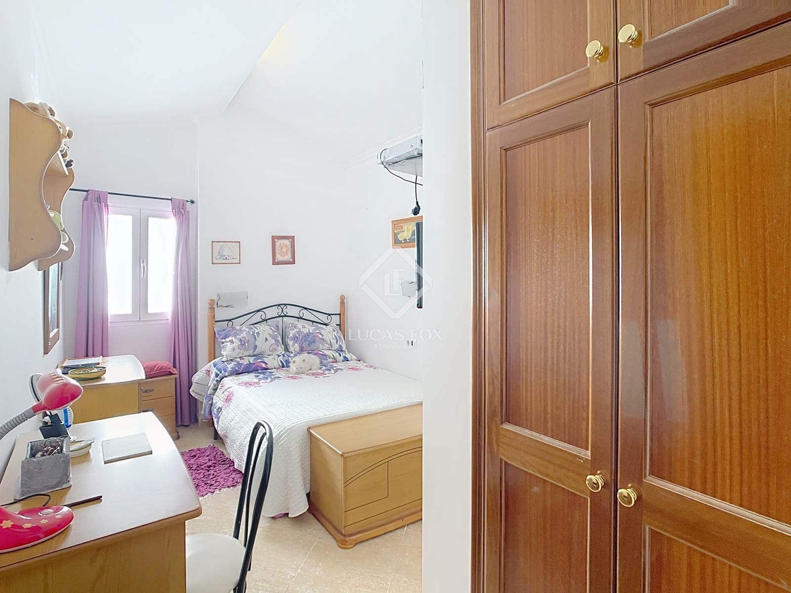 3 bedroom Penthouse for sale in Ciutadella de Menorca with garage - € 450,000 (Ref: 8981690)