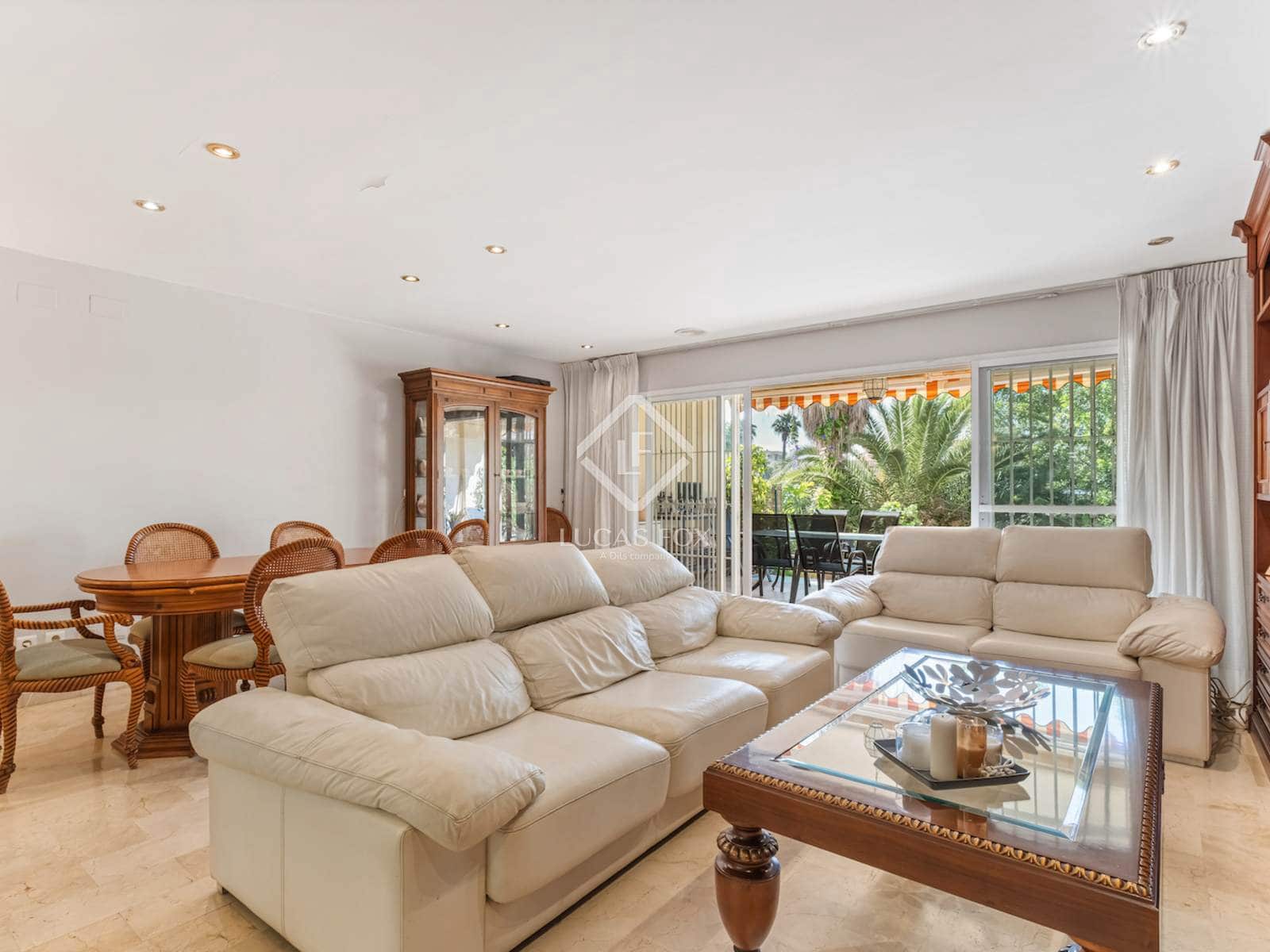 5 slaapkamer Villa te koop in Alicante stad met zwembad garage - € 774.800 (Ref: 8981789)