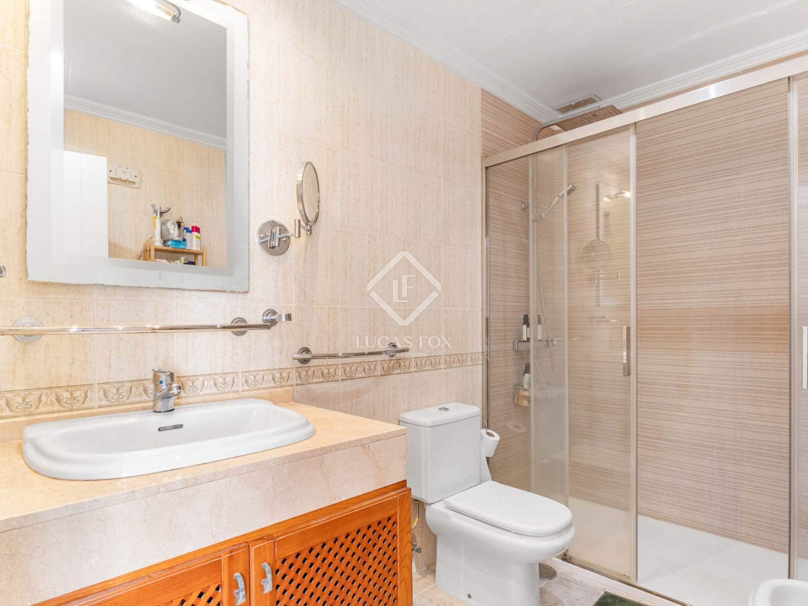 5 slaapkamer Villa te koop in Alicante stad met zwembad garage - € 774.800 (Ref: 8981789)