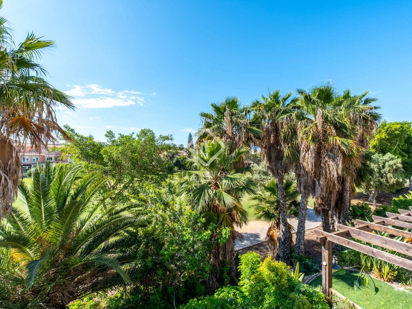 5 slaapkamer Villa te koop in Alicante stad met zwembad garage - € 774.800 (Ref: 8981789)