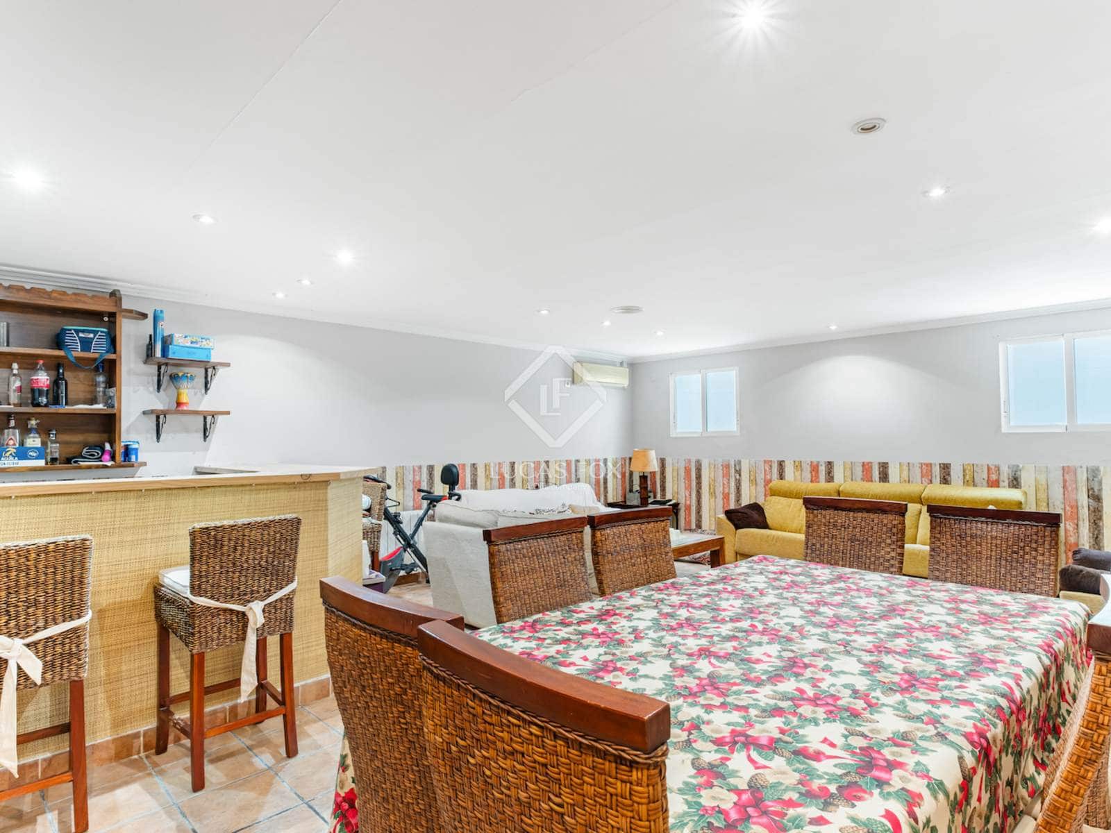 5 slaapkamer Villa te koop in Alicante stad met zwembad garage - € 774.800 (Ref: 8981789)