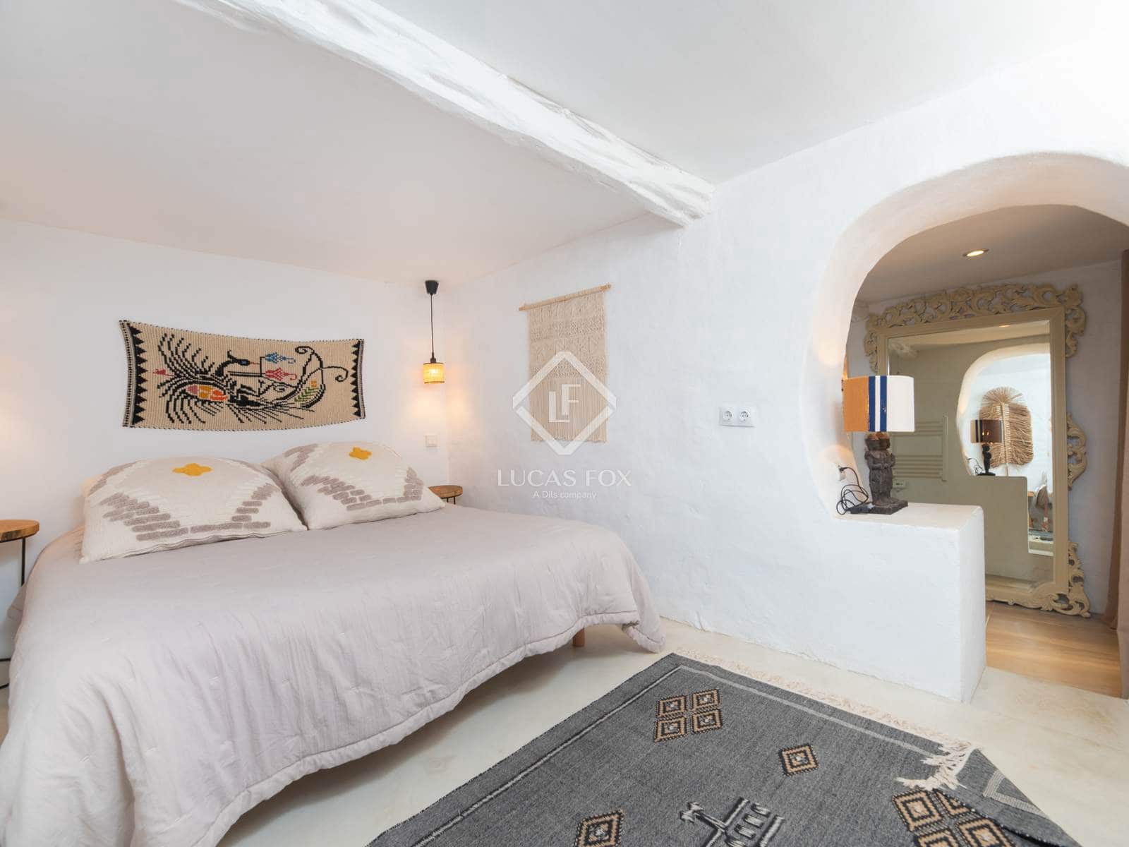 5 soveværelse Villa til salg i Sant Antoni de Portmany med swimmingpool - € 2.950.000 (Ref: 8981790)