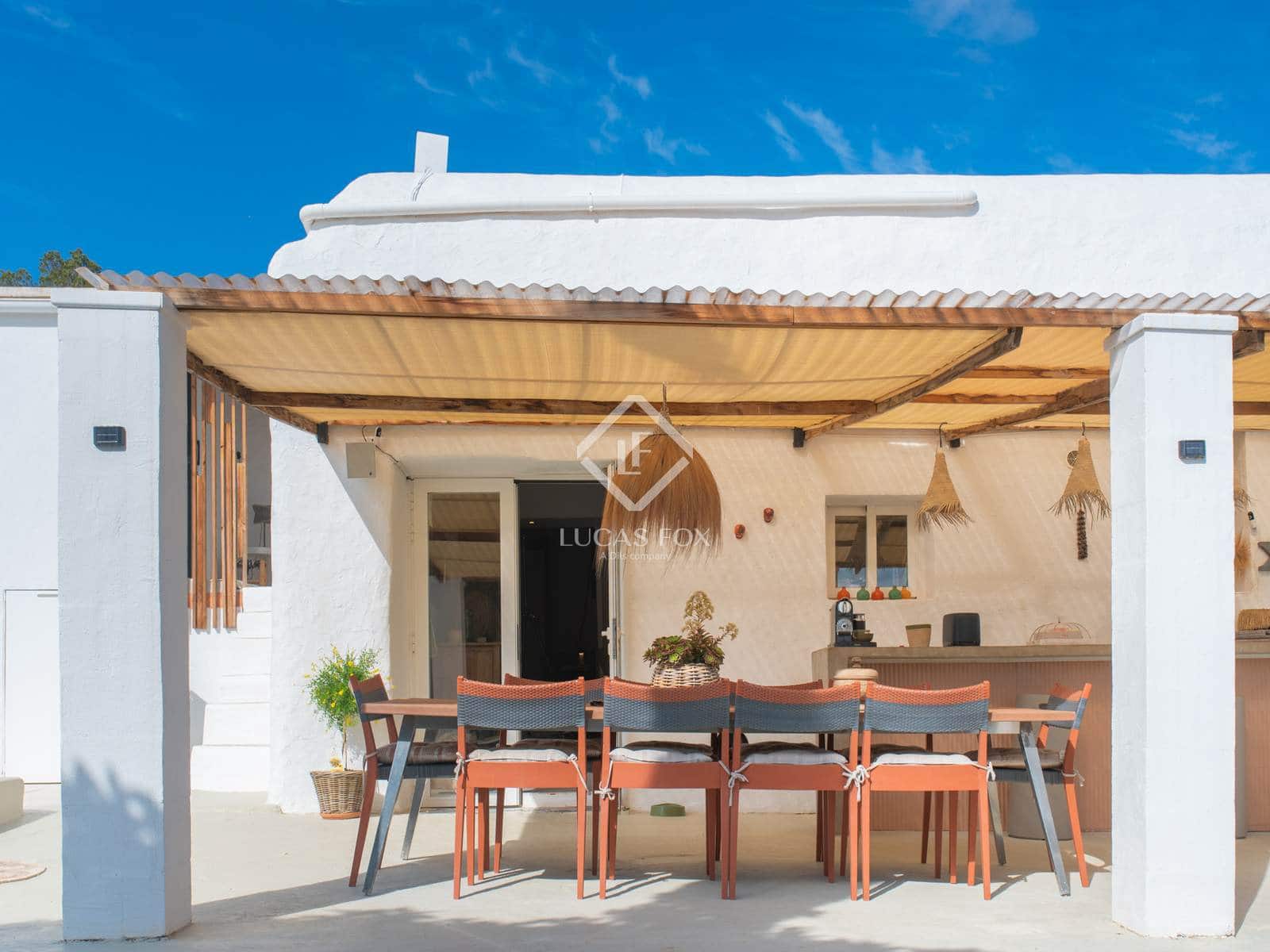 5 soveværelse Villa til salg i Sant Antoni de Portmany med swimmingpool - € 2.950.000 (Ref: 8981790)