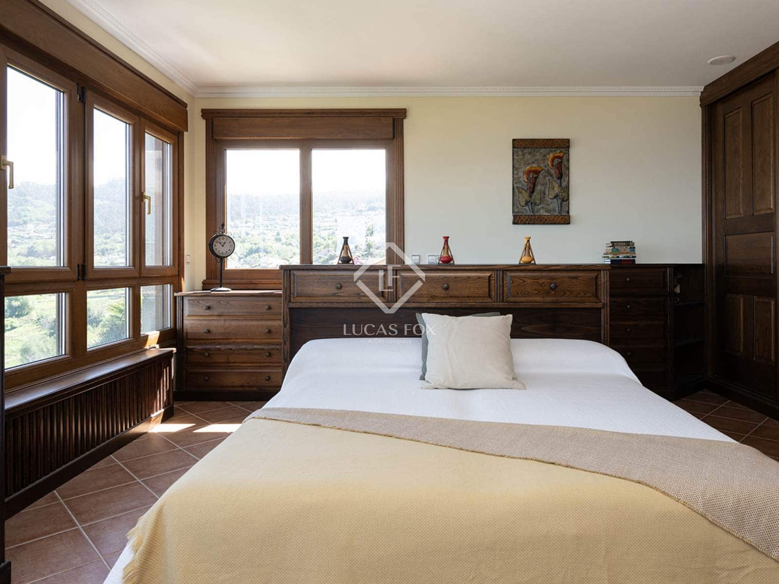 6 bedroom Villa for sale in Bueu with pool garage - € 1,500,000 (Ref: 8981793)