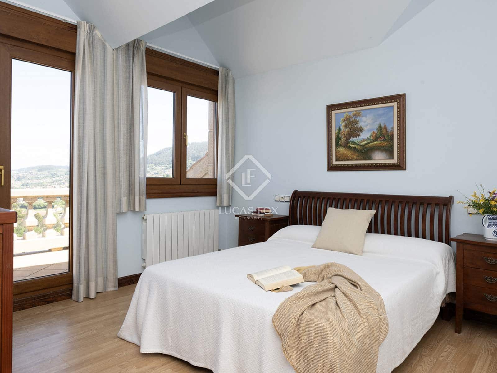 6 bedroom Villa for sale in Bueu with pool garage - € 1,500,000 (Ref: 8981793)