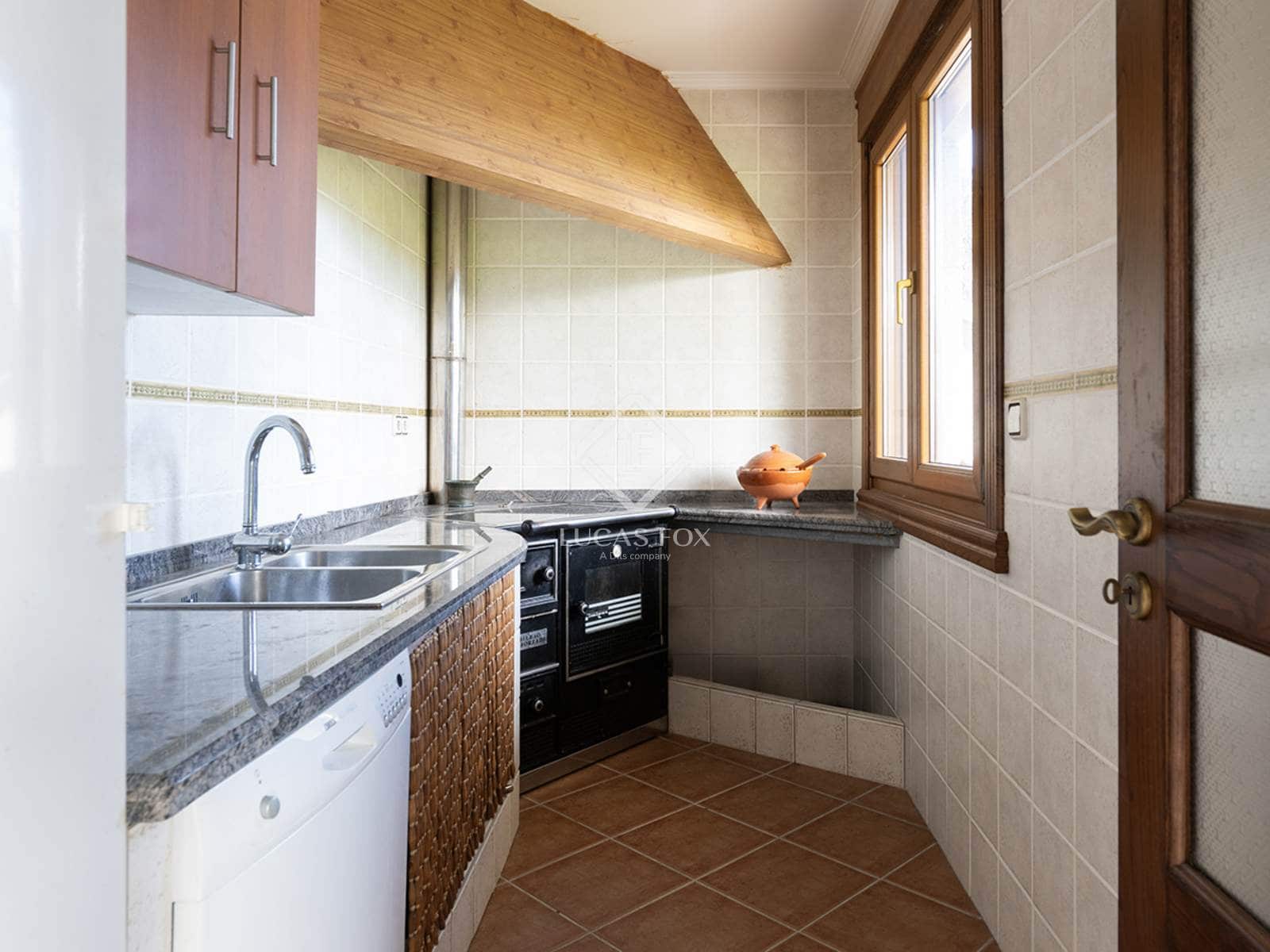 6 bedroom Villa for sale in Bueu with pool garage - € 1,500,000 (Ref: 8981793)