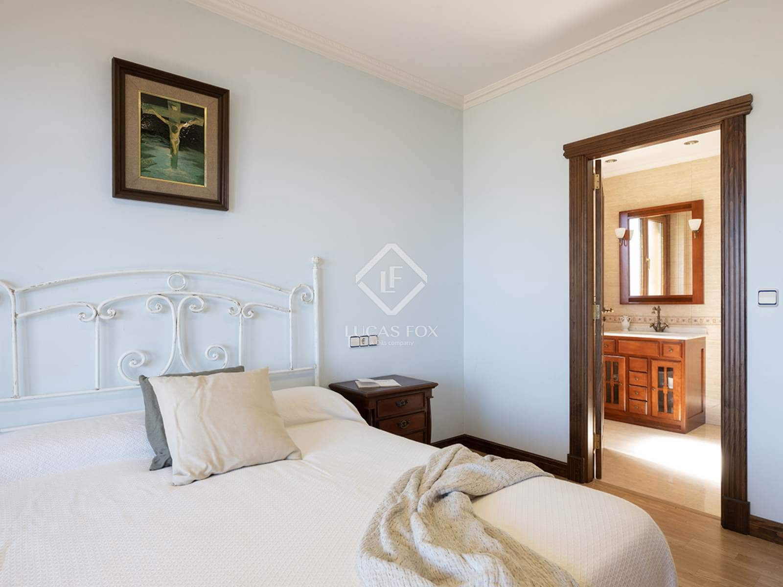 6 bedroom Villa for sale in Bueu with pool garage - € 1,500,000 (Ref: 8981793)