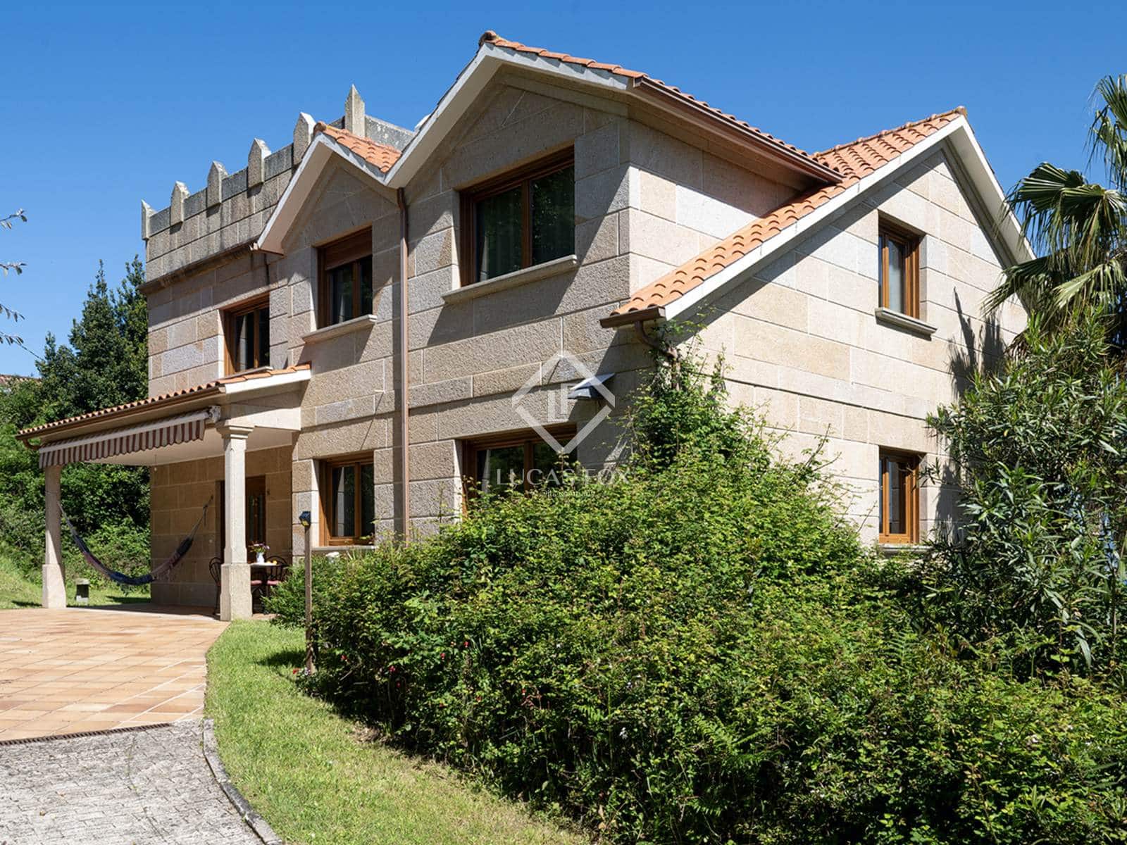 6 bedroom Villa for sale in Bueu with pool garage - € 1,500,000 (Ref: 8981793)