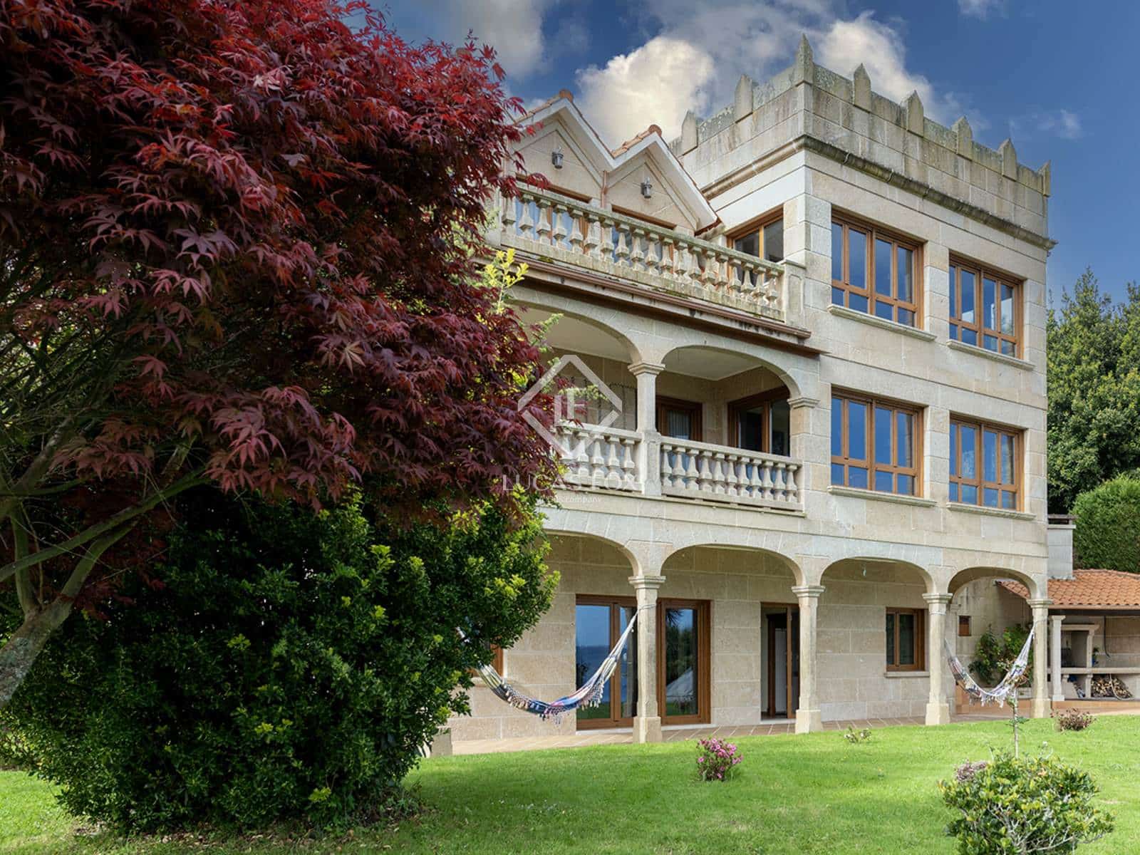 6 bedroom Villa for sale in Bueu with pool garage - € 1,500,000 (Ref: 8981793)