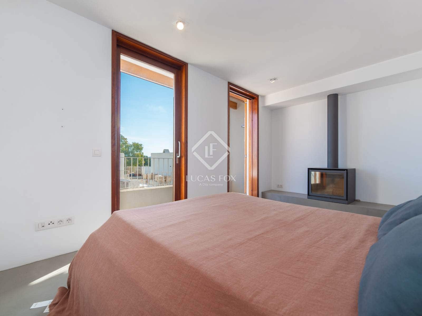 1 bedroom Villa for sale in Ibiza / Eivissa town - € 1,215,000 (Ref: 8982791)