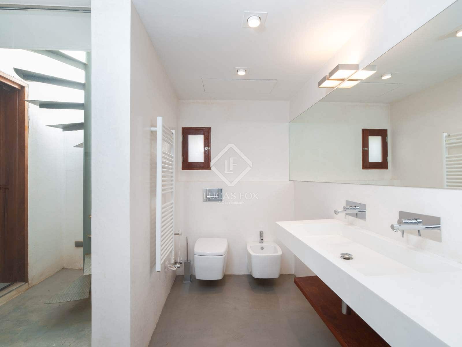 1 bedroom Villa for sale in Ibiza / Eivissa town - € 1,215,000 (Ref: 8982791)