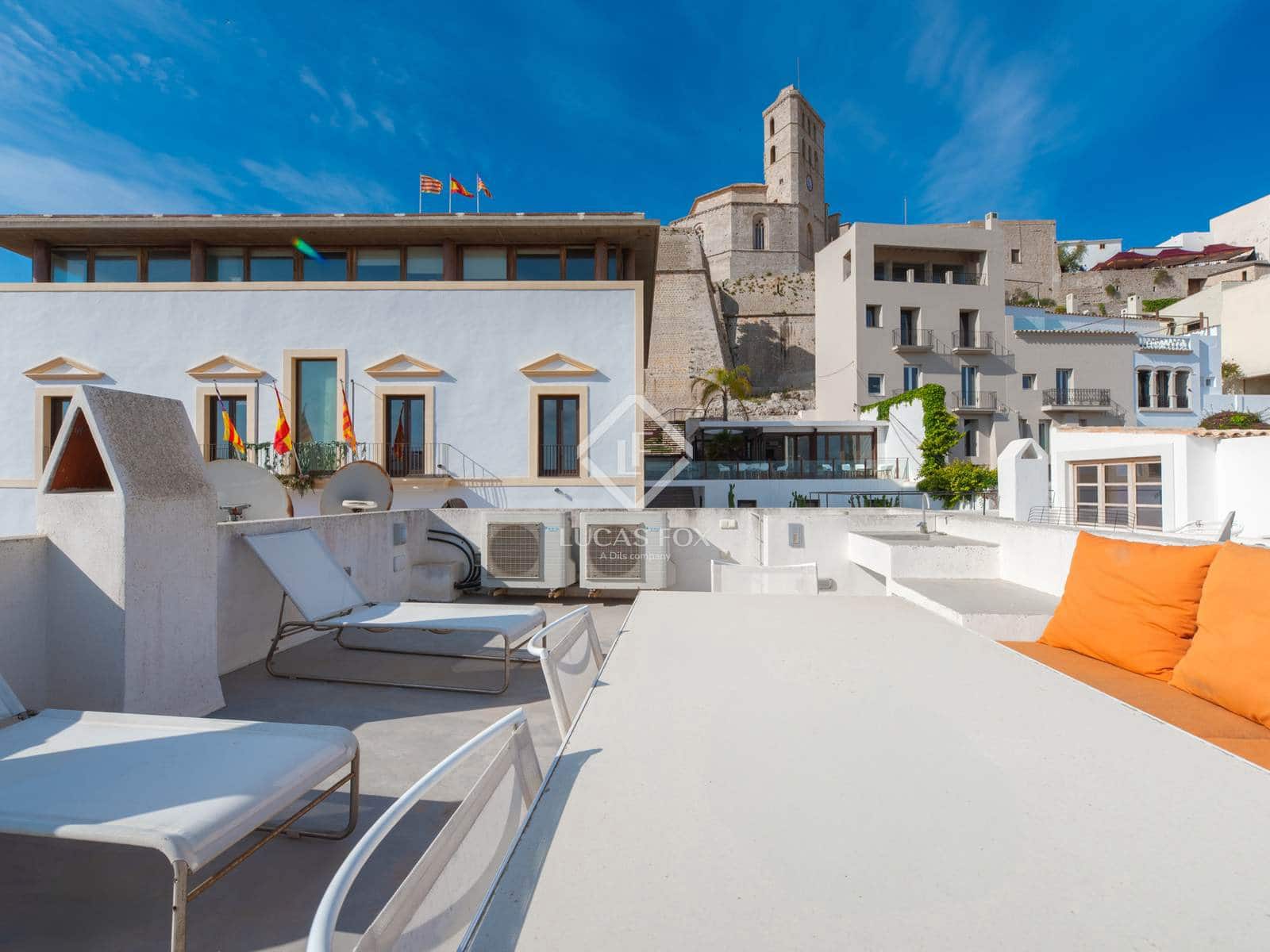 1 bedroom Villa for sale in Ibiza / Eivissa town - € 1,215,000 (Ref: 8982791)