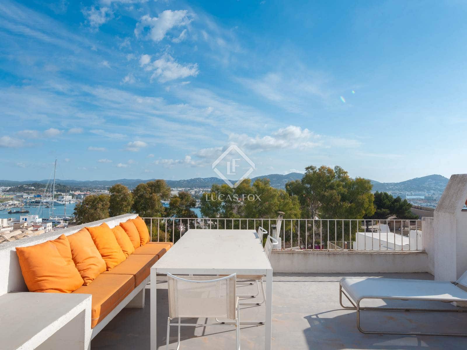 1 bedroom Villa for sale in Ibiza / Eivissa town - € 1,215,000 (Ref: 8982791)