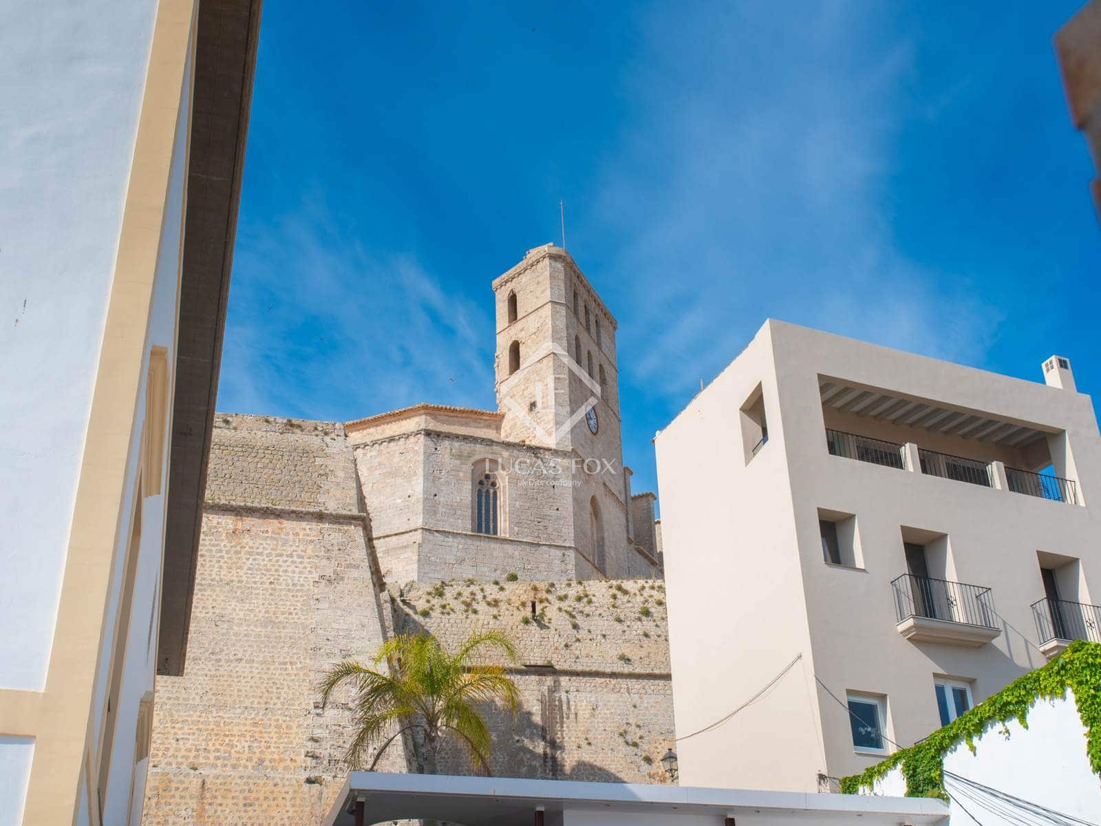 1 bedroom Villa for sale in Ibiza / Eivissa town - € 1,215,000 (Ref: 8982791)