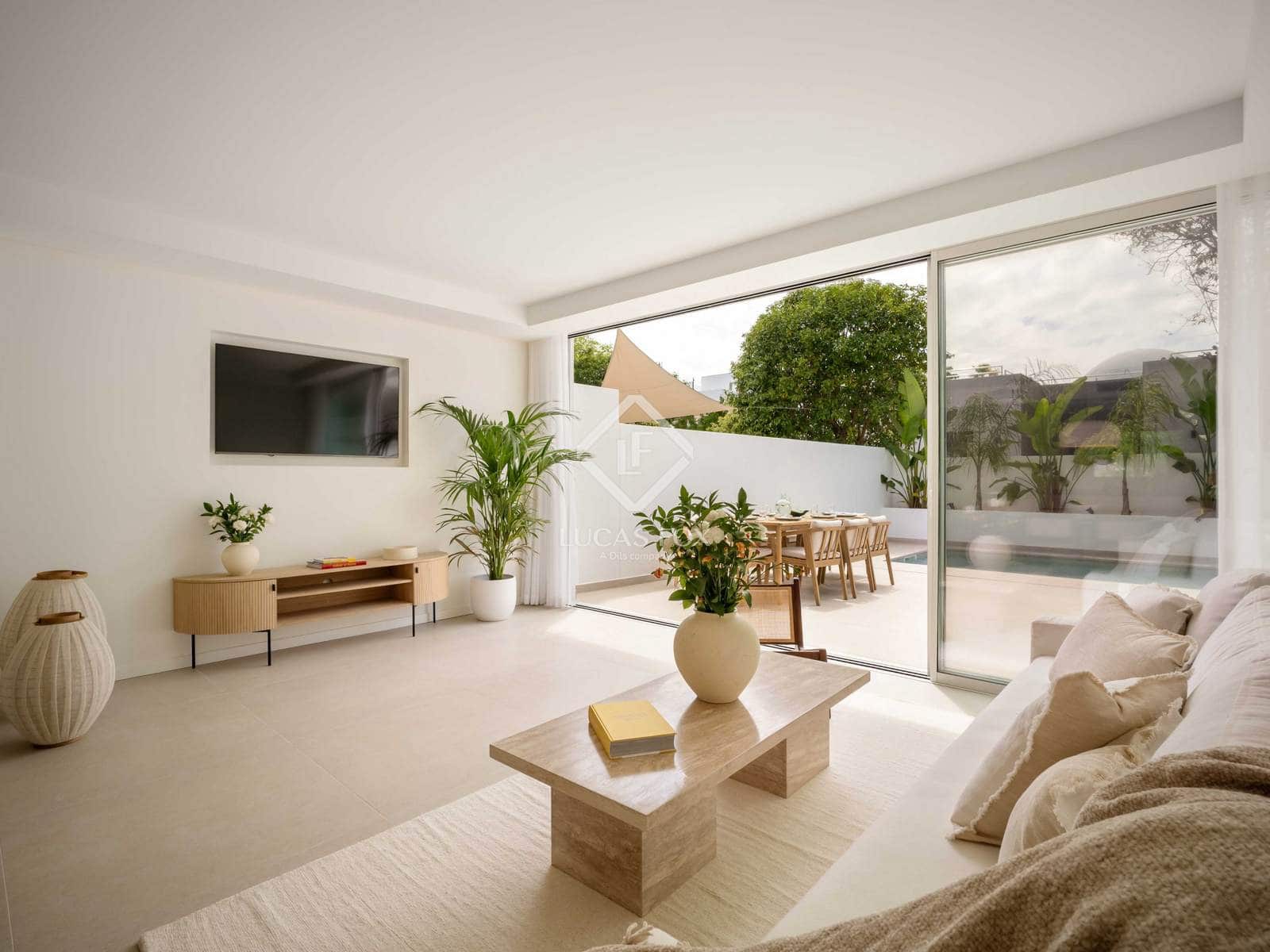 3 slaapkamer Villa te koop in Nueva Andalucia met zwembad garage - € 1.195.000 (Ref: 8983321)