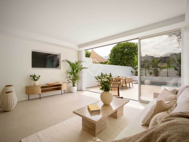 3 soverom Villa til salgs i Nueva Andalucia, Marbella med svømmebasseng garasje - € 1 195 000 (Ref: 8983321)