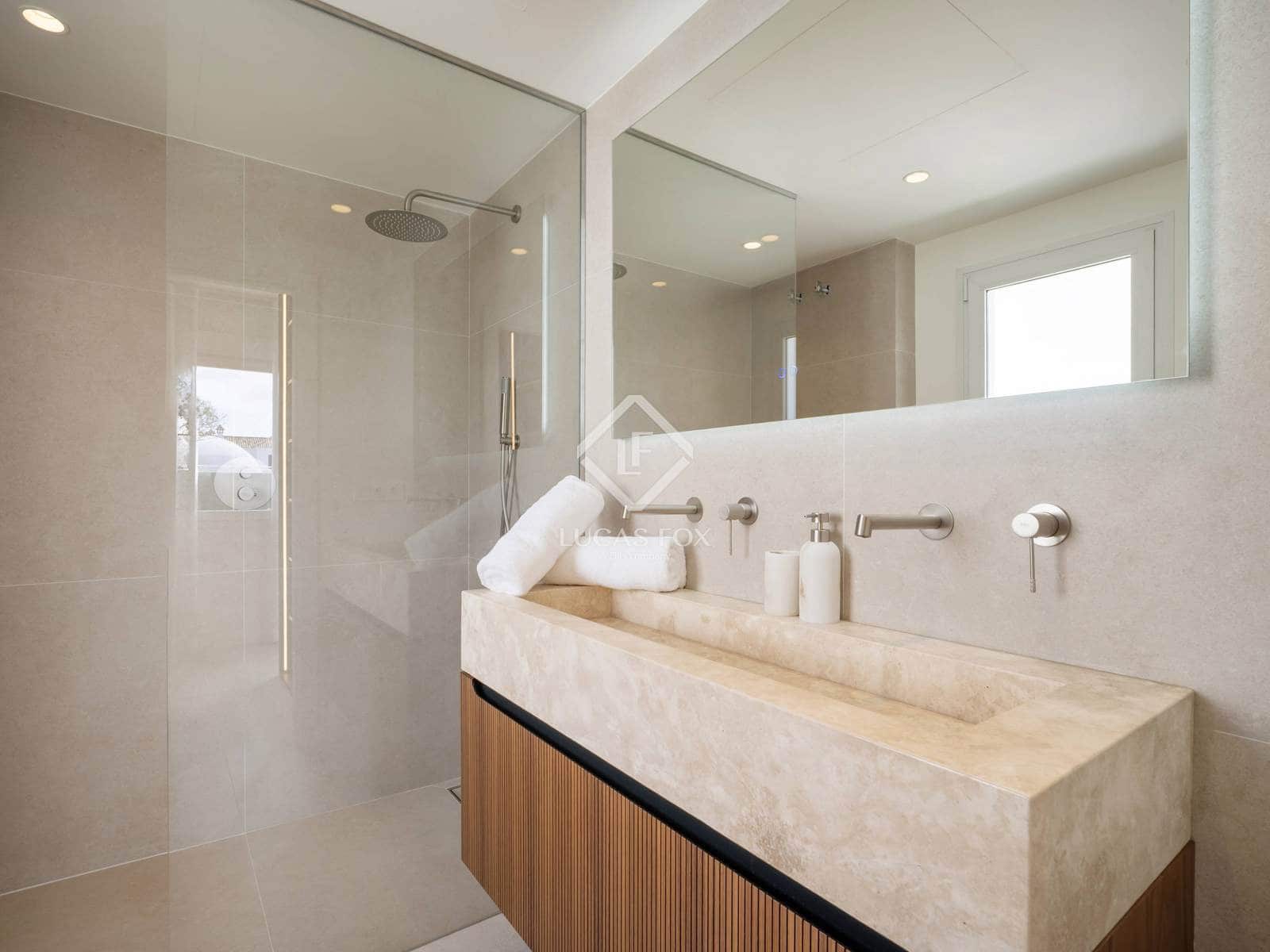 3 slaapkamer Villa te koop in Nueva Andalucia met zwembad garage - € 1.195.000 (Ref: 8983321)