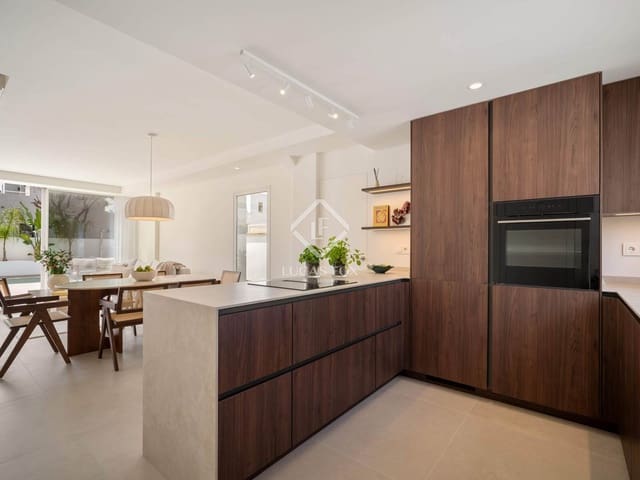 3 soverom Villa til salgs i Nueva Andalucia, Marbella med svømmebasseng garasje - € 1 195 000 (Ref: 8983321)