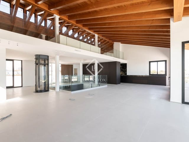 7 bedroom Villa for rent in Castelldefels with pool garage - € 30,000 (Ref: 8983668)