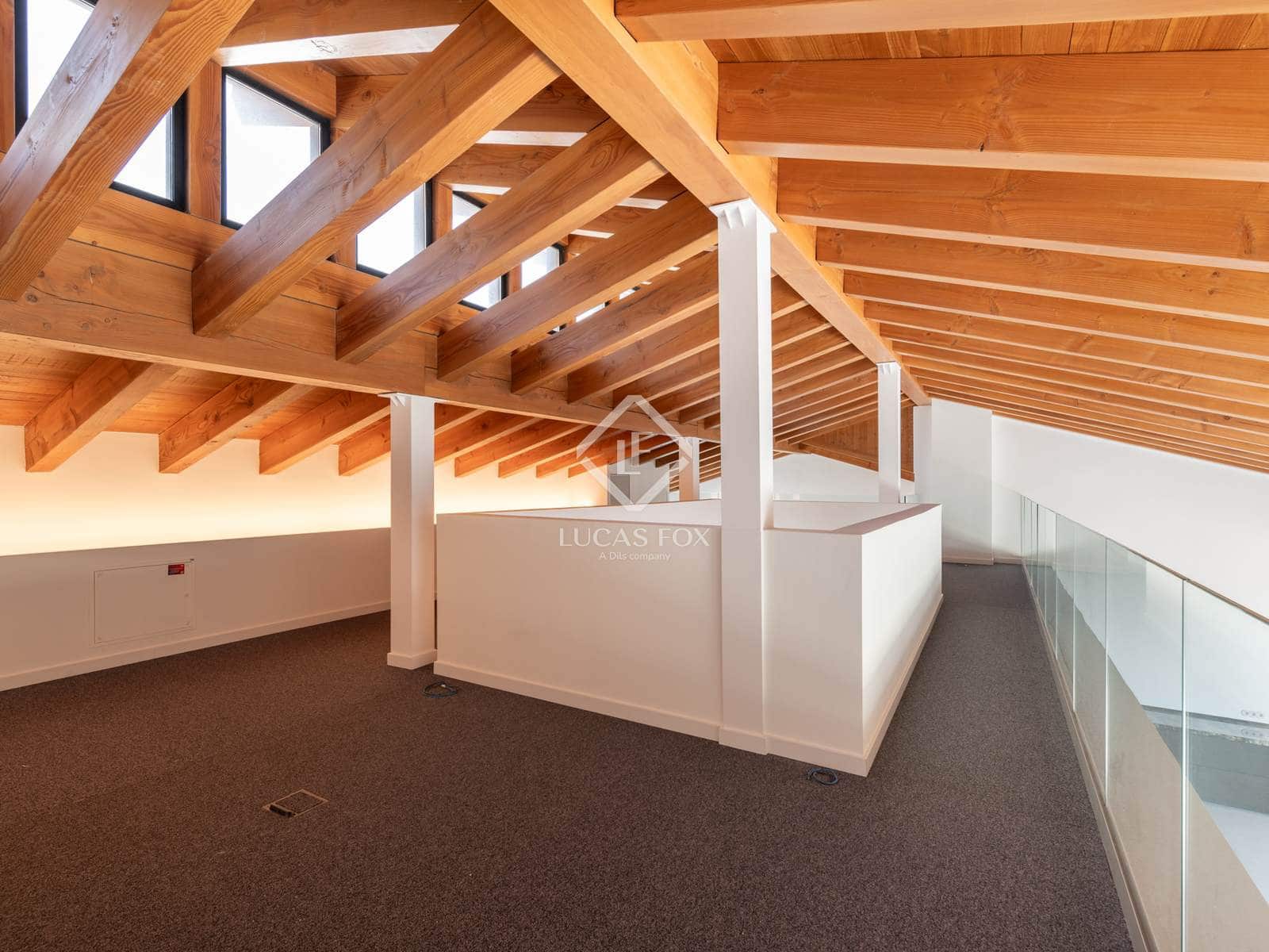 7 bedroom Villa for rent in Castelldefels with pool garage - € 30,000 (Ref: 8983668)