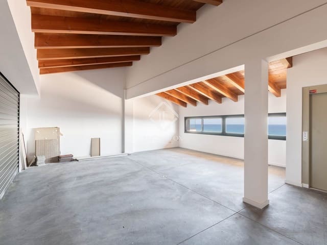 7 bedroom Villa for rent in Castelldefels with pool garage - € 30,000 (Ref: 8983668)